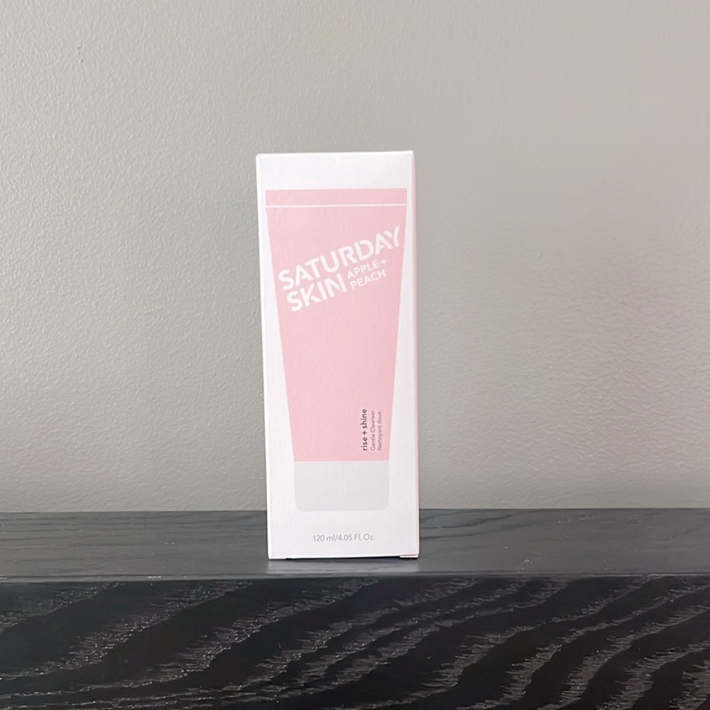 Saturday Skin with a light apple and peach scent.